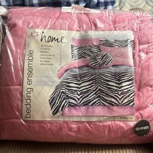JCP queen comforter set